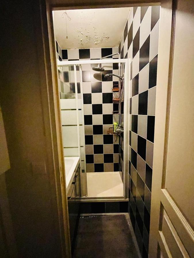 Appartement En Plein Coeur Du 10Eme Et Proche De Plusieurs Gares Paris Eksteriør billede