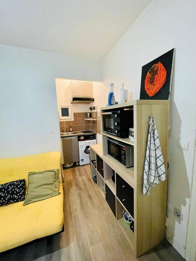 Appartement En Plein Coeur Du 10Eme Et Proche De Plusieurs Gares Paris Eksteriør billede